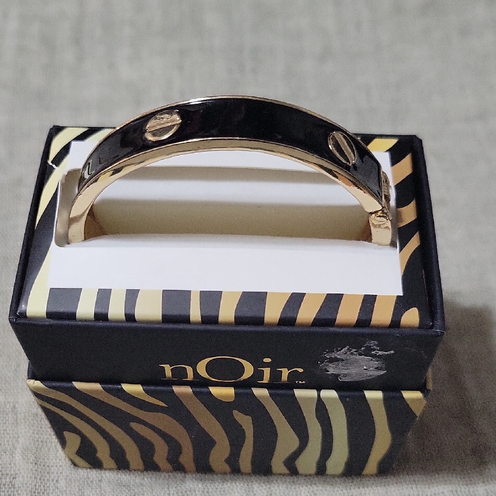 NIB Gold And Black Enamel Noir Hinged Bangle Bracelet